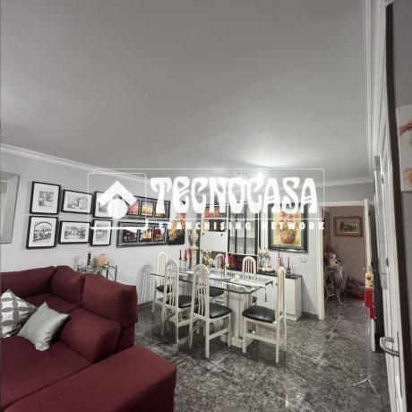 chalet-adosado-en-venta-en-calle-tomas-cruz-big-2