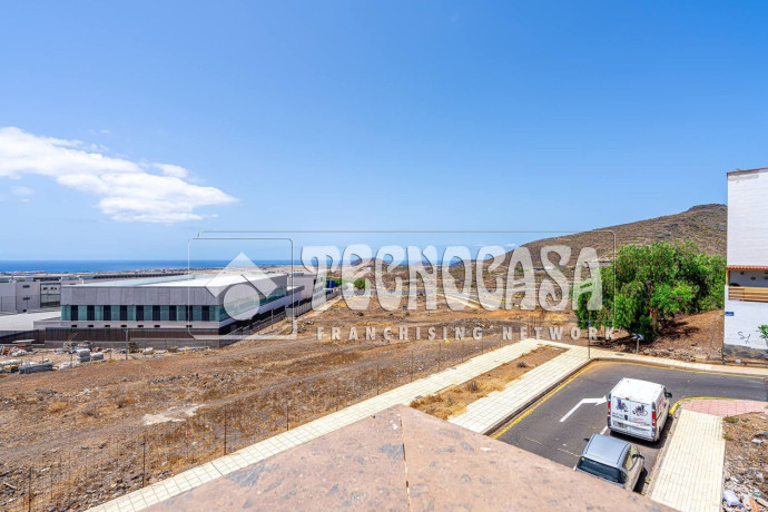 chalet-adosado-en-venta-en-calle-chimbesque-big-0