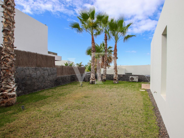 chalet-adosado-en-venta-en-calle-josefina-de-la-torre-big-22