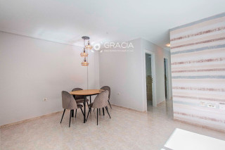 Piso en venta en Cho-Guaza (ref. 1021)