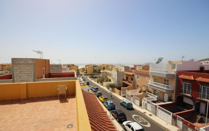 chalet-adosado-en-venta-en-calle-salicaria-1-big-3