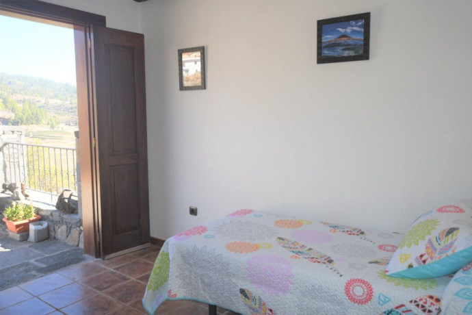 casa-terrera-en-venta-en-vilaflor-big-13