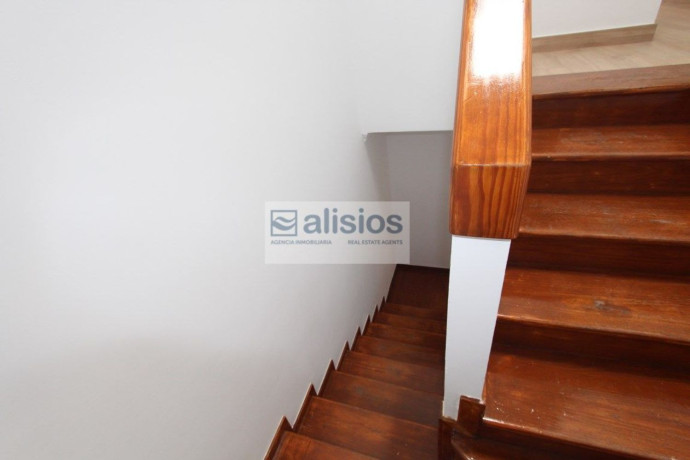 chalet-adosado-en-venta-en-torviscas-centro-y-alto-big-22