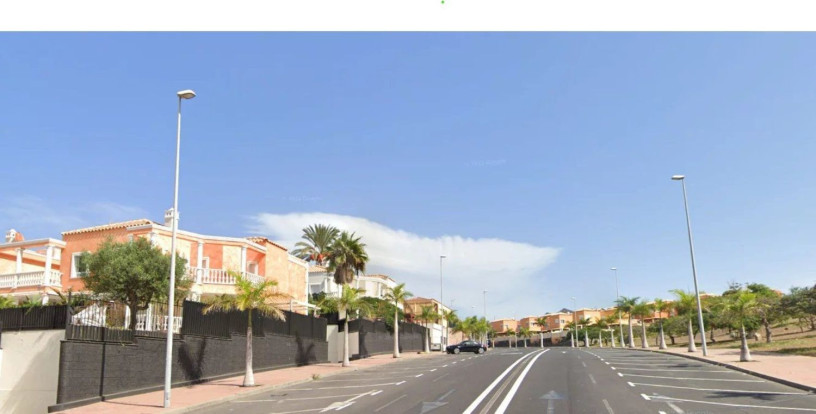 casa-o-chalet-independiente-en-venta-en-los-cristianos-big-3