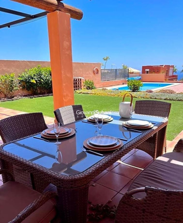 casa-o-chalet-independiente-en-venta-en-la-caleta-big-3