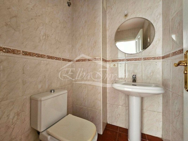 chalet-adosado-en-venta-en-casco-urbano-ref-5402-big-9