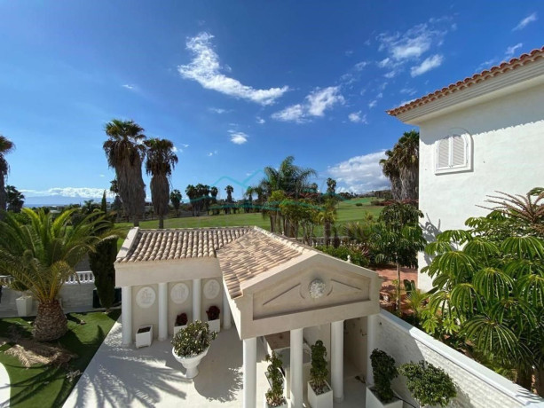 casa-o-chalet-en-venta-en-la-caleta-big-0