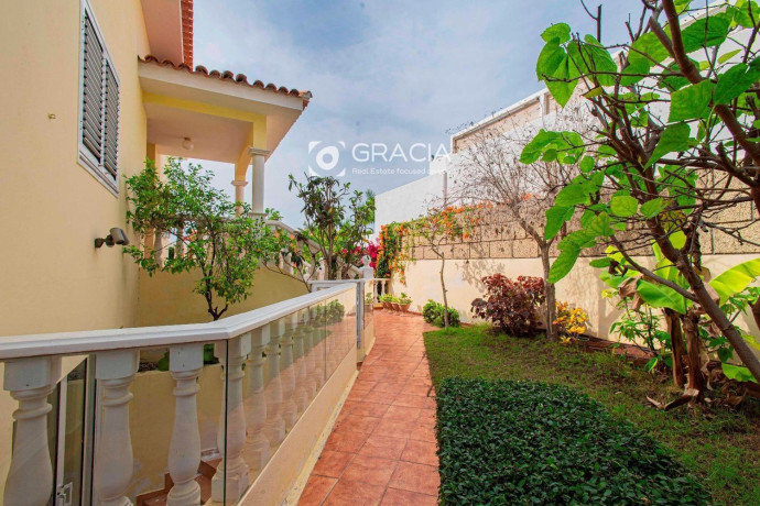 casa-o-chalet-en-venta-en-la-caleta-ref-1049-big-13