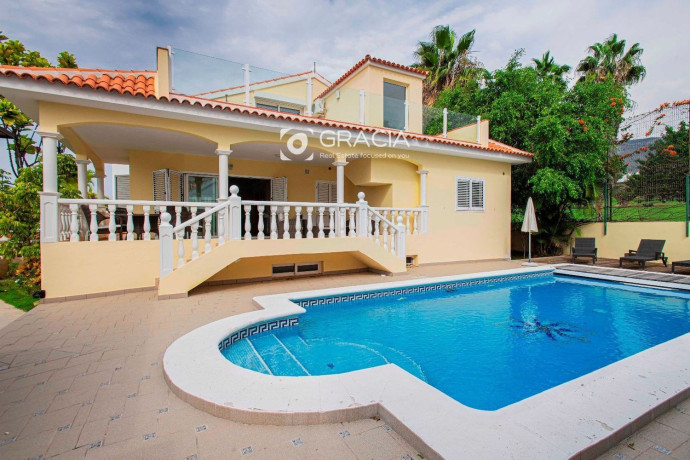 casa-o-chalet-en-venta-en-la-caleta-big-1