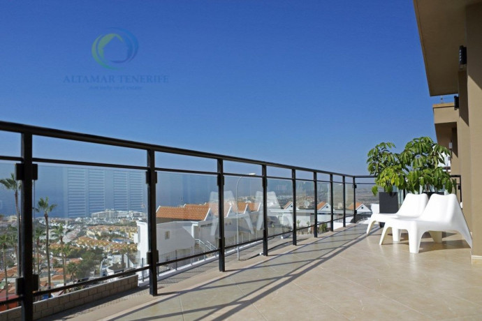 chalet-adosado-en-venta-en-calle-noruega-2-big-22