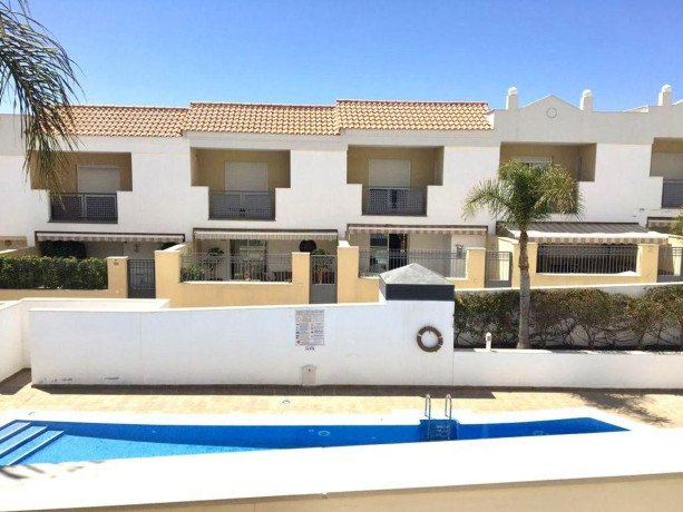 casa-o-chalet-independiente-en-venta-en-calle-la-rioja-big-1