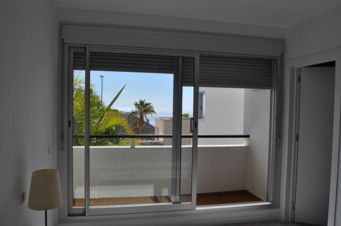 chalet-adosado-en-venta-en-calle-tinguafaya-ref-idealista-03-big-11