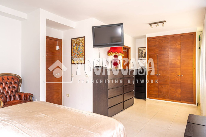 chalet-adosado-en-venta-en-calle-chimbesque-big-20