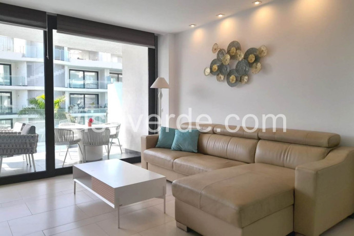 piso-en-venta-en-avenida-el-palm-mar-2-big-3