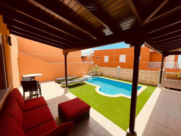 chalet-pareado-en-venta-en-los-cristianos-ref-180c-big-22