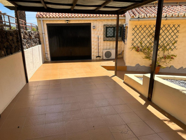 chalet-adosado-en-venta-en-chayofa-big-21