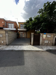 Casa o chalet independiente en venta en calle La Brusca, 14