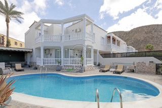 Casa o chalet independiente en venta en Vista Hermosa, Los Cristianos, 23 (ref. A5V15162)