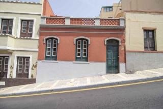 Casa o chalet independiente en venta en Distrito Martiánez (ref. N01-ME-04029)
