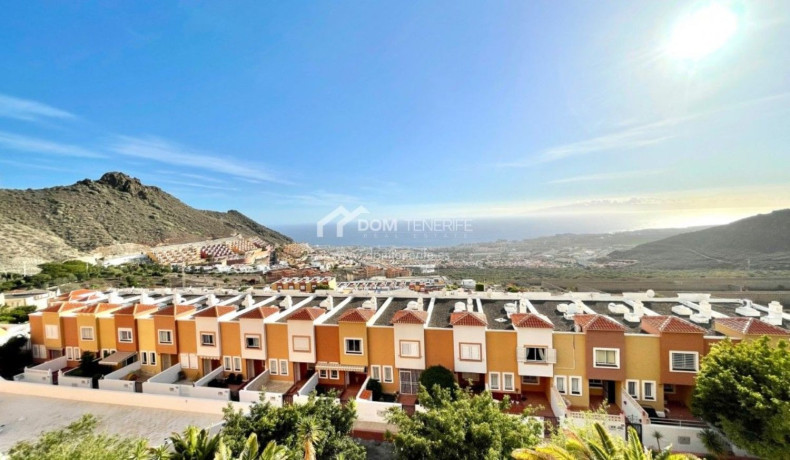 casa-o-chalet-en-venta-en-torviscas-centro-y-alto-big-1