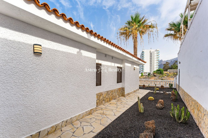 casa-o-chalet-en-venta-en-calle-el-hibisco-big-6