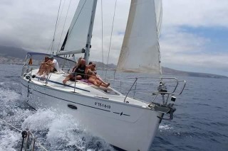 Velero para 7 o 11 personas Excursiones