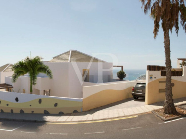 chalet-adosado-en-venta-en-av-europa-big-11