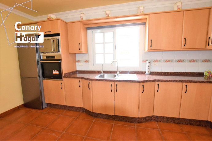 chalet-adosado-en-venta-en-casco-urbano-big-10