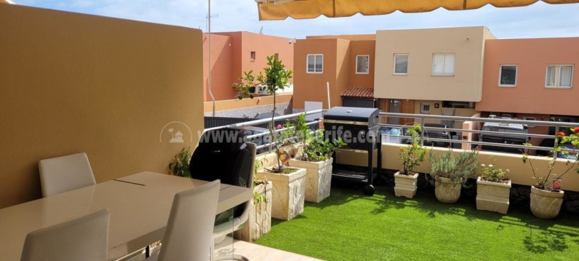 chalet-adosado-en-venta-en-playa-de-fanabe-alto-big-4