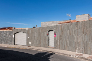 Casa o chalet independiente en venta en Torviscas Centro y Alto (ref. 1522)