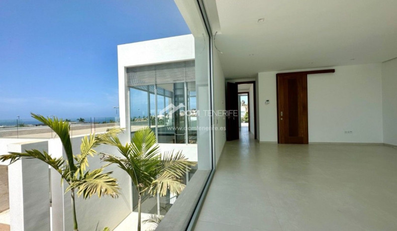 casa-o-chalet-independiente-en-venta-en-la-caleta-big-7