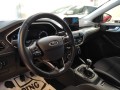 ford-focus-familiar-10-125cv-small-8