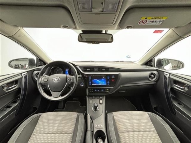 toyota-auris-18-140h-hybrid-feel-edition-big-14