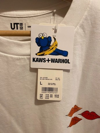 camiseta-kaws-x-uniqlo-x-warhor-talla-l-big-2