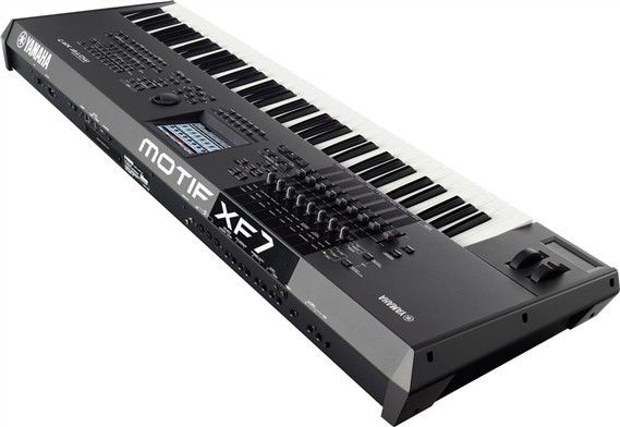 yamaha-motif-xf7-76-key-workstation-synthesizer-big-0