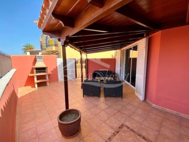 chalet-adosado-en-venta-en-casco-urbano-big-2