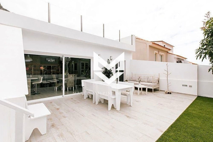 casa-o-chalet-independiente-en-venta-en-torviscas-centro-y-alto-big-1