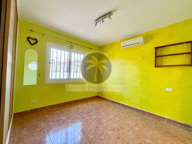 casa-o-chalet-independiente-en-venta-en-calle-taoro-big-12