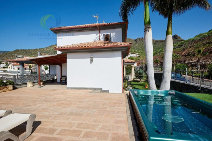 casa-o-chalet-en-venta-en-torviscas-centro-y-alto-big-3