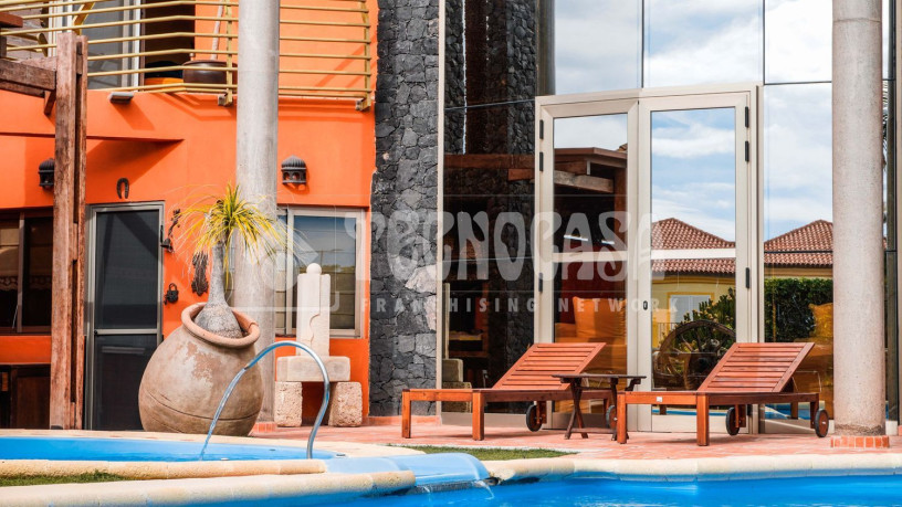 casa-o-chalet-independiente-en-venta-en-avenida-kurt-konrad-mayer-big-3