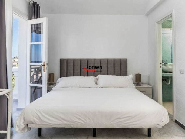 chalet-adosado-en-venta-en-calle-londres-big-22