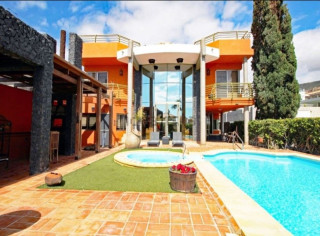 Casa o chalet independiente en venta en Urb. El Madroñal, Playa de Fañabé Alto