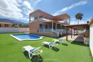 Casa o chalet en venta en Urb. Costa Adeje, Playa Paraíso (ref. AAEP1646)