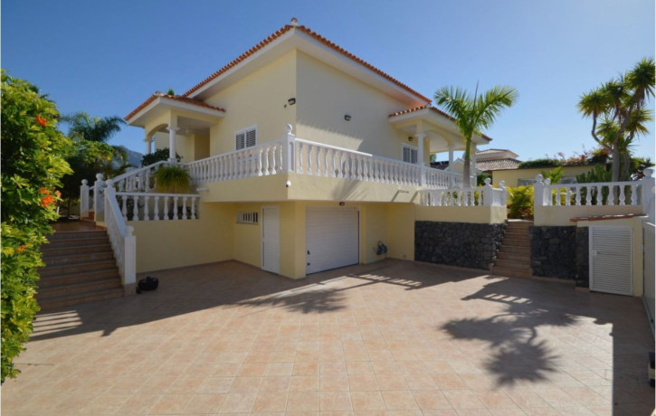 casa-o-chalet-independiente-en-venta-en-la-caleta-big-8