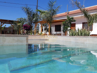 Casa o chalet independiente en venta en Buzanada (ref. D-FO-S00024)