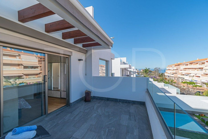 casa-o-chalet-en-venta-en-los-cristianos-big-22