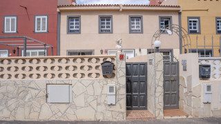 Chalet adosado en venta en calle Perseo, 2 (ref. BP271623)