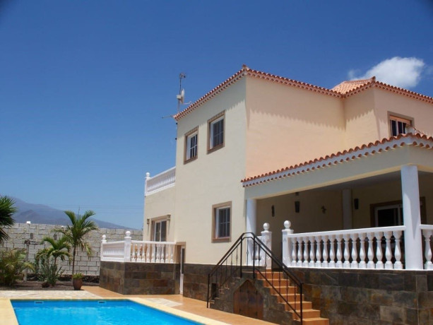 casa-o-chalet-independiente-en-venta-en-calle-dr-crespo-17-38631-arona-santa-cruz-de-tenerife-espanacrespo-sn-big-2