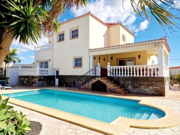 casa-o-chalet-independiente-en-venta-en-calle-dr-crespo-17-38631-arona-santa-cruz-de-tenerife-espanacrespo-sn-big-0