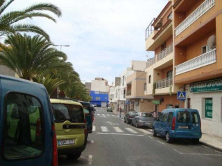 Piso en venta en avenida Islas Canarias, 15 (ref. 0067-90798)